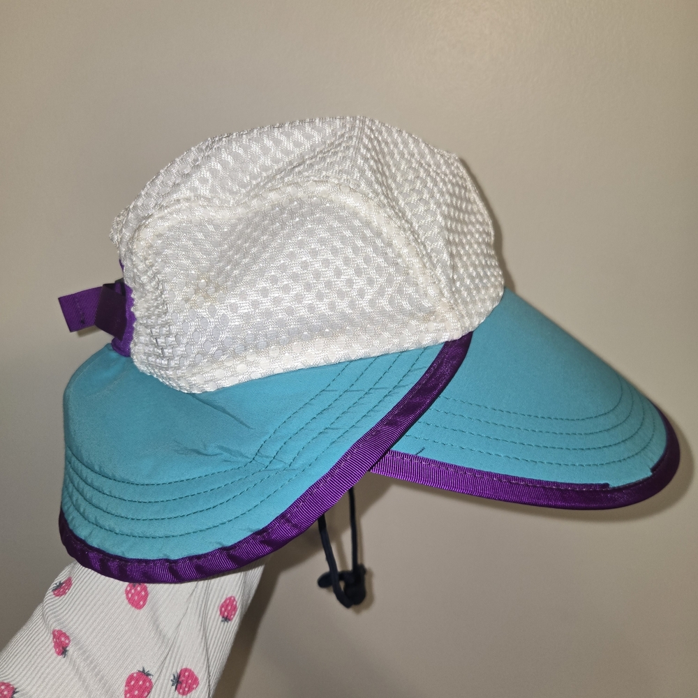 Vintage Patagonia Kids White Mesh & Aqua Sun Hat with Purple Trim Size Medium
